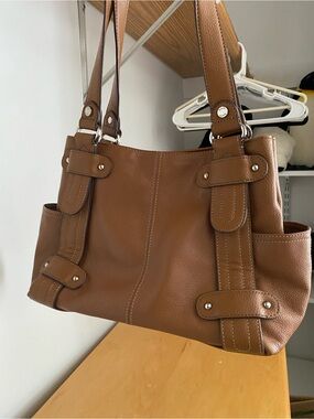 Tignanello Tan Brown Leather Shoulder Bag